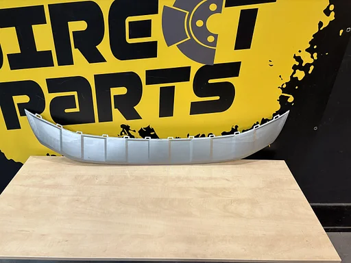 Volkswagen T-Roc (10/17-2/22) afdekking voorbumpergrille onder (2UC kantanazilver) Origineel! 2GA807531A2UC RESTPARTIJ! H