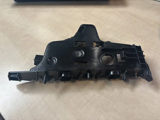 Audi A3 (05/20-) voorbumpersteun Rechts (glijsteun) Origineel! 8Y0807184 RESTPARTIJ! H