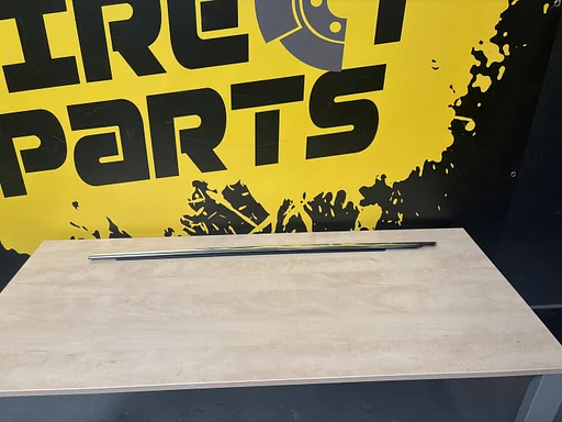 Audi A4 (11/15-) voorportiersierlijst Links bij portier (Chrome/Zwart) Origineel! 8W0853283E2ZZ RESTPARTIJ!