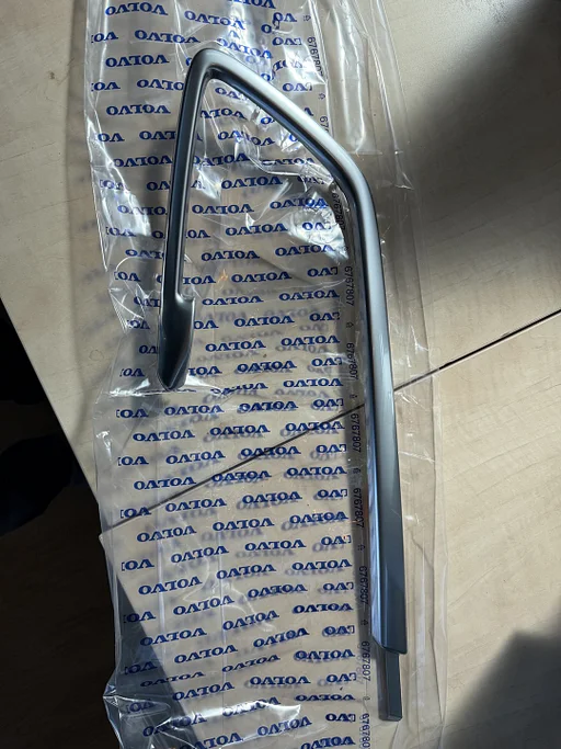 Volvo XC60 voorportiersierlijst Links (Chrome) Origineel! 8635848 RESTPARTIJ! H