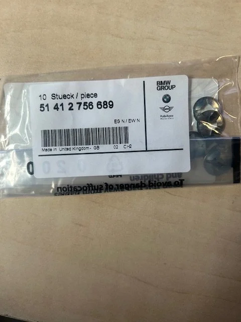 Bmw Mini F55/f56 (03/14-) BOGKLEM PORTIER 4 DEURS VOOR (10st.) Origineel! 51412756689 RESTPARTIJ! H