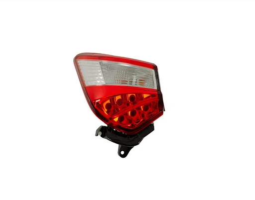 Toyota Yaris achterlicht Links buiten (Hybrid)  Origineel! 815600DB71