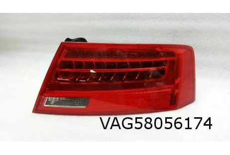 Audi A5 Sportsback (11/11-) achterlicht R buiten LED OES! 8T8945096F
