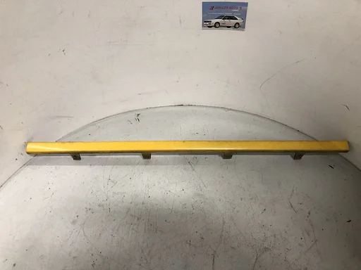 Audi Q2 81A bumper voorbumper lijst midden