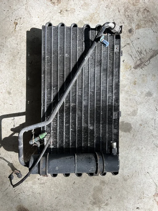 Audi 100 200 C3 typ44 condensor aircoradiateur