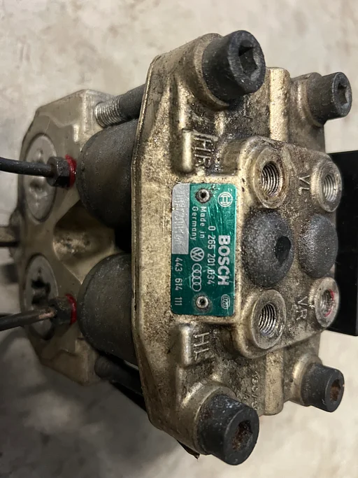 Audi 80 B4 B3 Coupe  ABS pomp