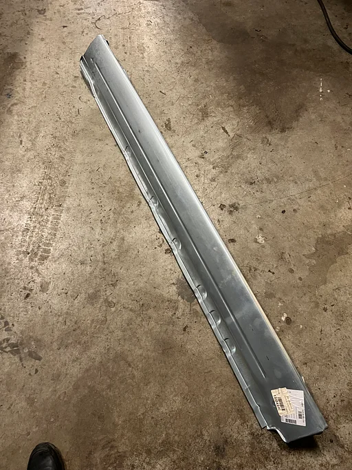 Audi 80 B2 overzetdorpel rechts