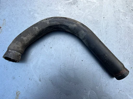 Audi 80 B4 koelwaterslang onderste wp-radiateur