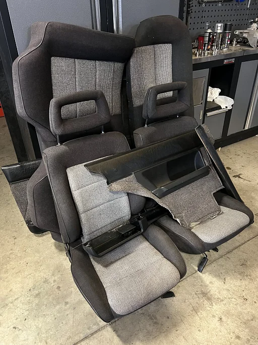 Audi Coupe GT B2 typ 85 Interieur compleet