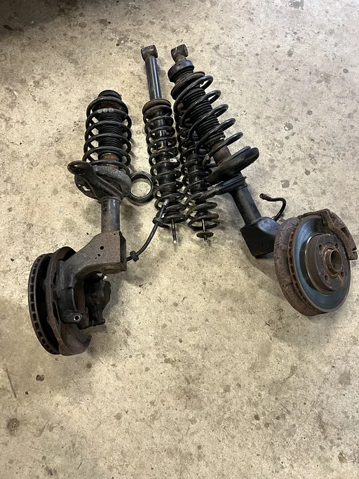 Audi Coupe B2 typ 85 veerpootset