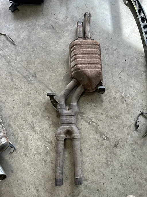 Middendemper Audi A8 D2 W12 4D0253411A