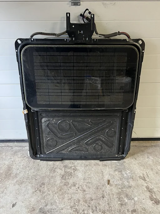 Audi A8 D2 Schuifkanteldak met zonnecel