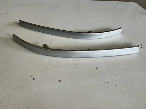 Koplamp lijst set Audi A8 D2 4D0853207 4D0853208