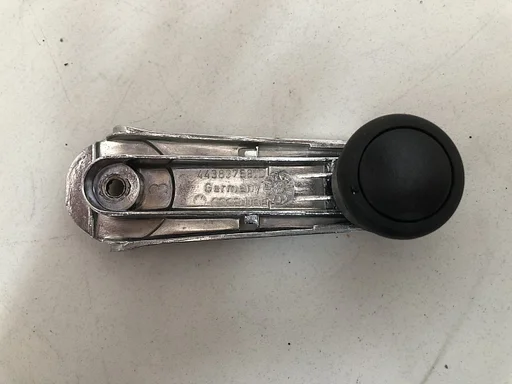 Raamslinger Audi 100 C3 443837581D