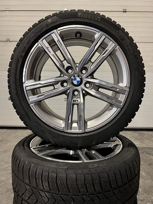 17’’BMW 1 SERIE 2SERIE F40 f44 VELGEN WINTERBANDEN NIEUW ORIG TPMS 550M