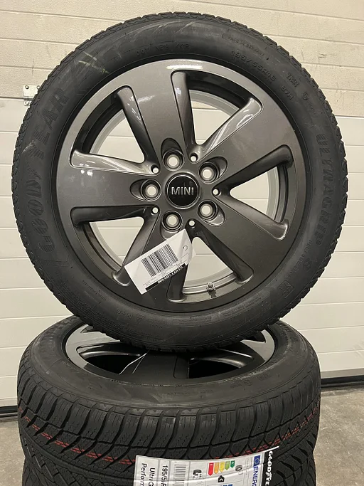 16’’ MINI COOPER BMW 1 SERIE 2SERIE F40 F41 VELGEN WINTER ORIG TPMS 517 NIEUW