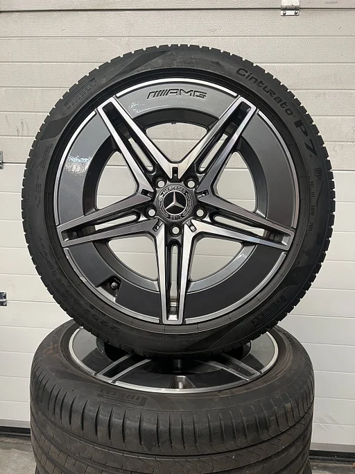 18’’MERCEDES C KLASSE W206 AMG VELGEN ZOMERBANDEN NW MODEL 2023 TPMS ORIG