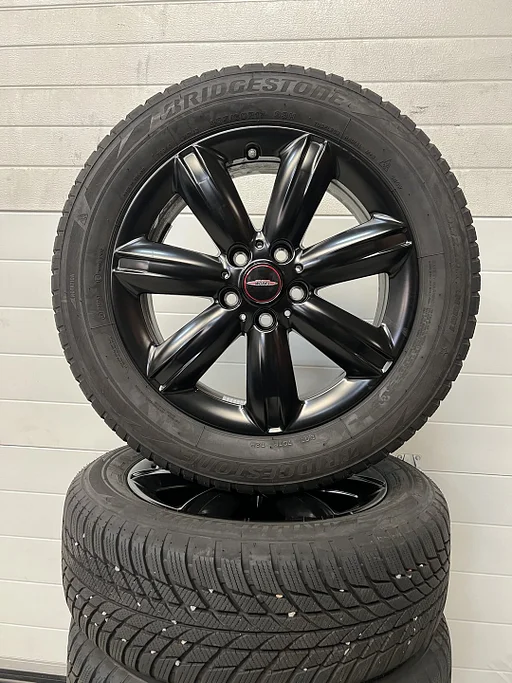 DEMO 17"' MINI COOPER S JCW COUNTRAYMAN F60 VELGEN WINTERBANDEN RFT F60 539