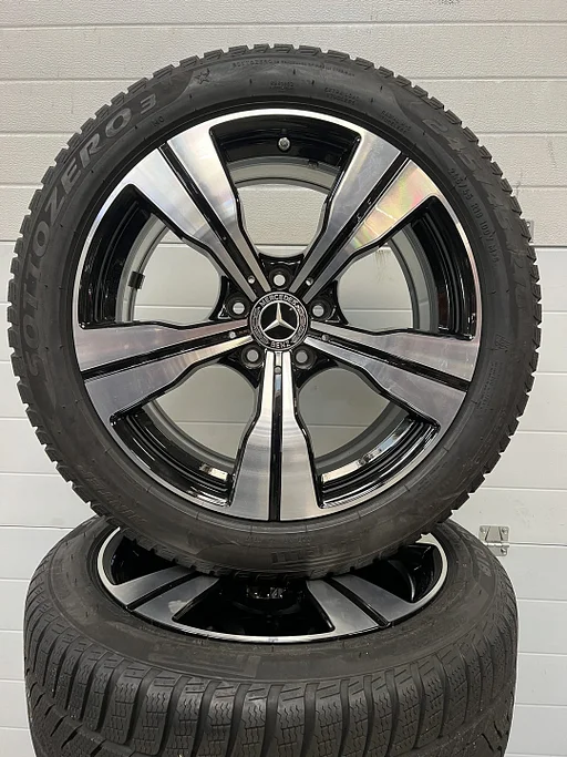DEMO SET 18’’MERCEDES C KLASSE W206 VELGEN WINTERBANDEN NW MODEL 2023 TPMS ORIG