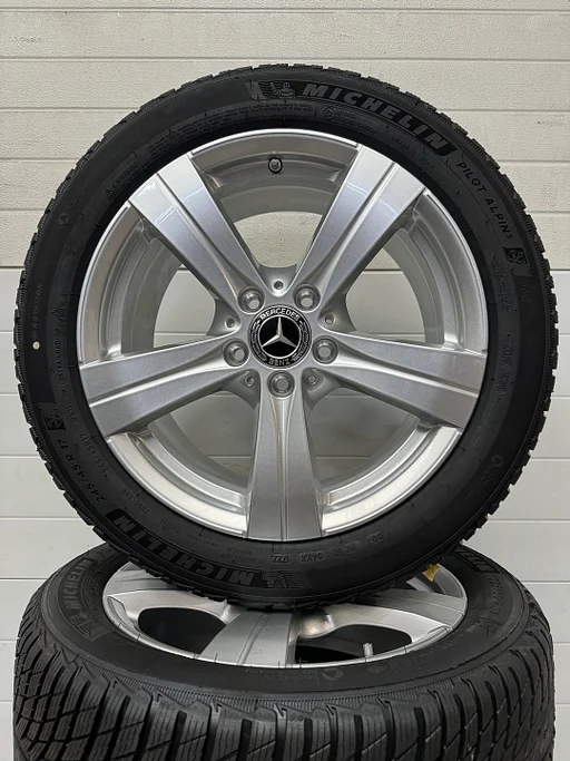 NIEUW 17’’MERCEDES C KLASSE W206 VELGEN WINTERBANDEN NW MODEL 2023 TPMS ORIG