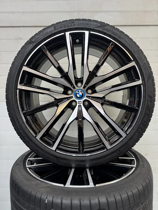DEMO 22’’ BMW X5 X6 G05 G06 VELGEN ZOMERBANDEN ORIG SET TPMS 742M