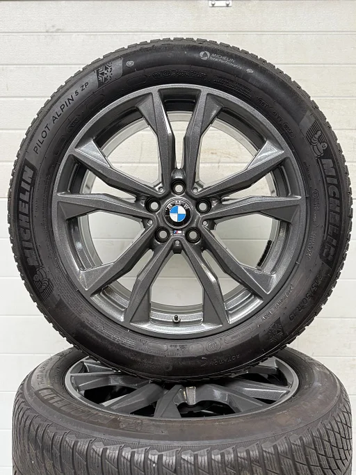 DEMO 19’’BMW X1 F48 X2 F39 VELGEN WINTERBANDEN ORIG TPMS STYLE 715M *