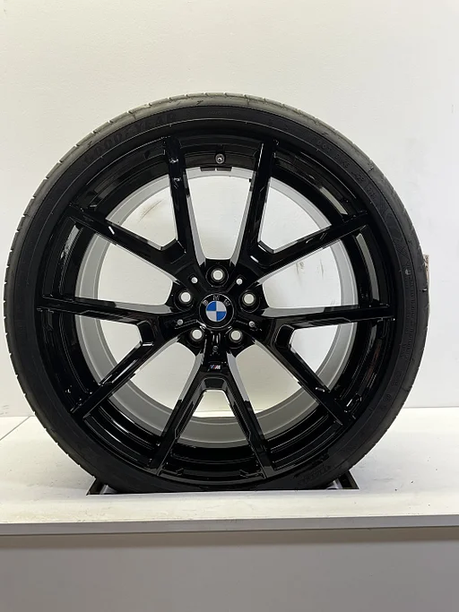 DEMO 20’’ BWM 5 SERIE G30 G31 BREEDSET VELGEN ZOMERBANDEN 728M Y SPAAK