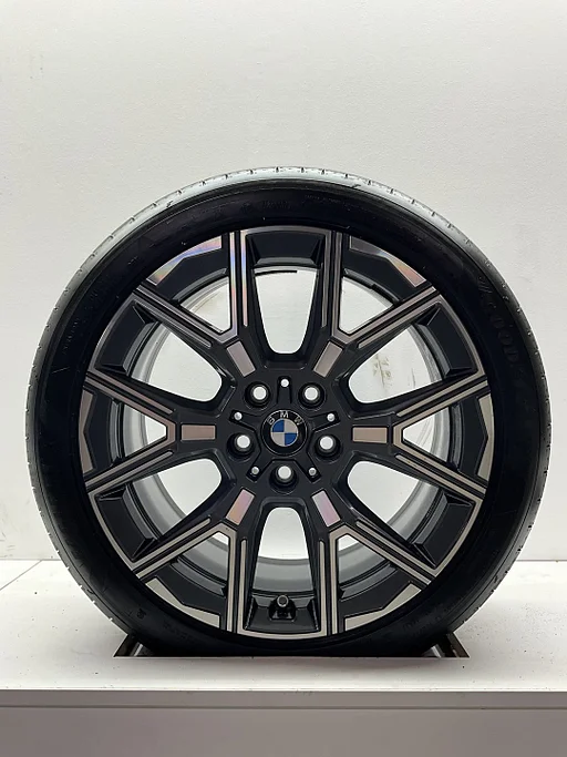 DEMO 18’’ BWM 1 SERIE F70 VELGEN ZOMERBANDEN * 974 TPMS