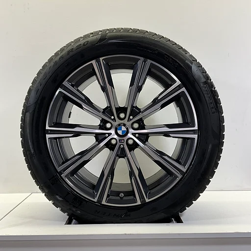NIEUW BMW X5 G05 EN X6 G06 SET VELGEN + WINTERBANDEN 20 INCH ORIG. 740M *