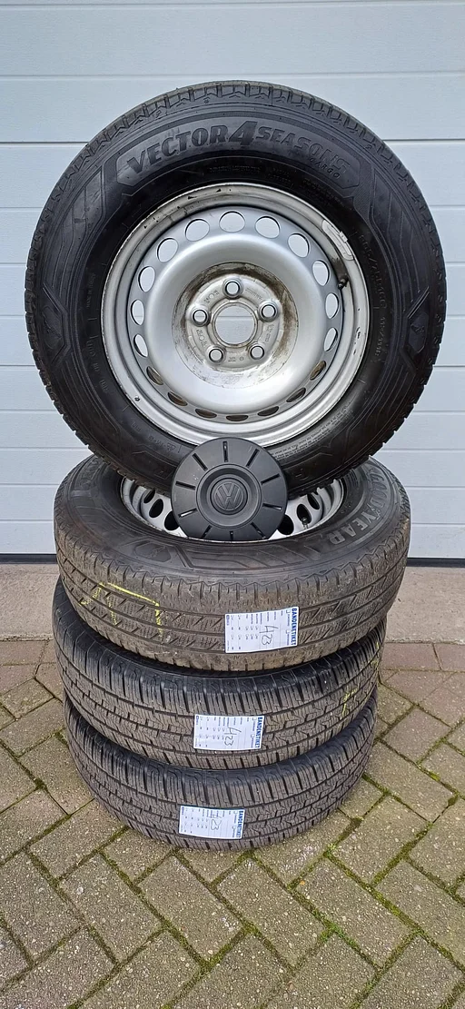 All-season wielen / All-season banden 205/75/16 VW Crafter