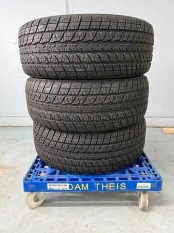 G- Klasse Banden set van 3 Dunlop 255/60 R18 Grandtrek ST 8000 Adv24