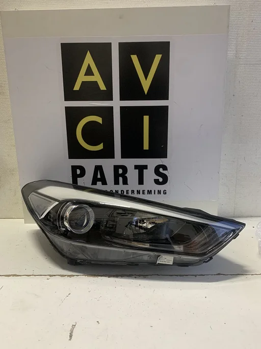 Koplamp Hyundai Tucson III rechts 92102-D7000