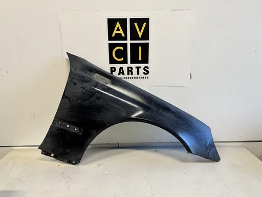 Mercedes W203 C220 C768 Facelift voorscherm spatbord rechts