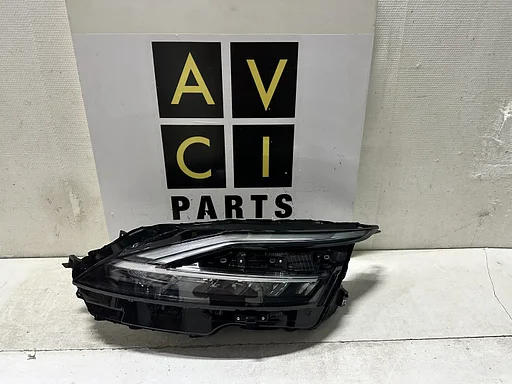 Koplamp Nissan Qashqai J12 ADAPTIVE LED 100-8D02J Links