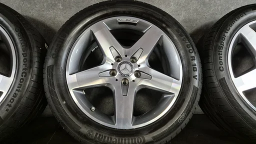 18 inch Mercedes AMG GLA W156 W164 Zomerbanden A1564010500