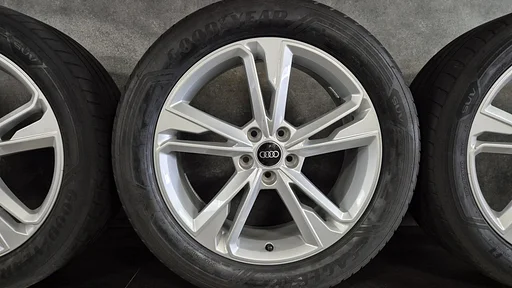 19 inch Audi Q3 F3 S Line velgen + Zomerbanden SQ3 Tiguan VW