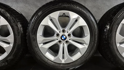 17 inch BMW Velgen Winterbanden X1 F48 X2 F39 Styling 564