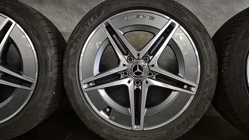 18 inch Mercedes C klasse W206 AMG zomerbanden S206 Breedset