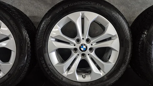 17 inch BMW Velgen Winterbanden X1 F48 X2 F39 Styling 564