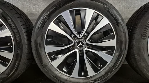 17 inch Mercedes A klasse A B CLA W247 W177 X118 C118 Zomerbanden
