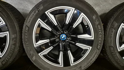 19 inch BMW X3 X4 Ix3 IX4 G01 Winterbanden 842 G45