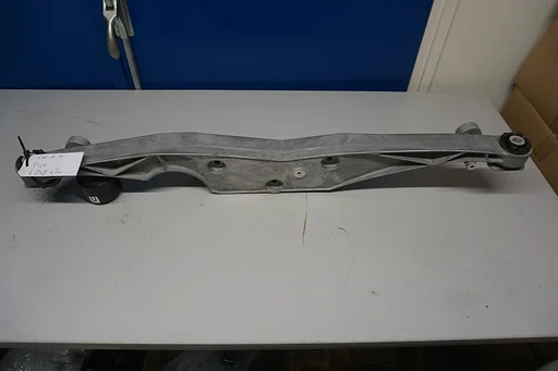 Origineel BMW 1 serie F40 cardan dwarsdrager