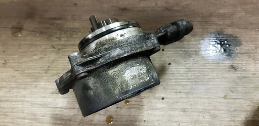 Vacuum pomp BMW 5-serie E60/E61 525 m57