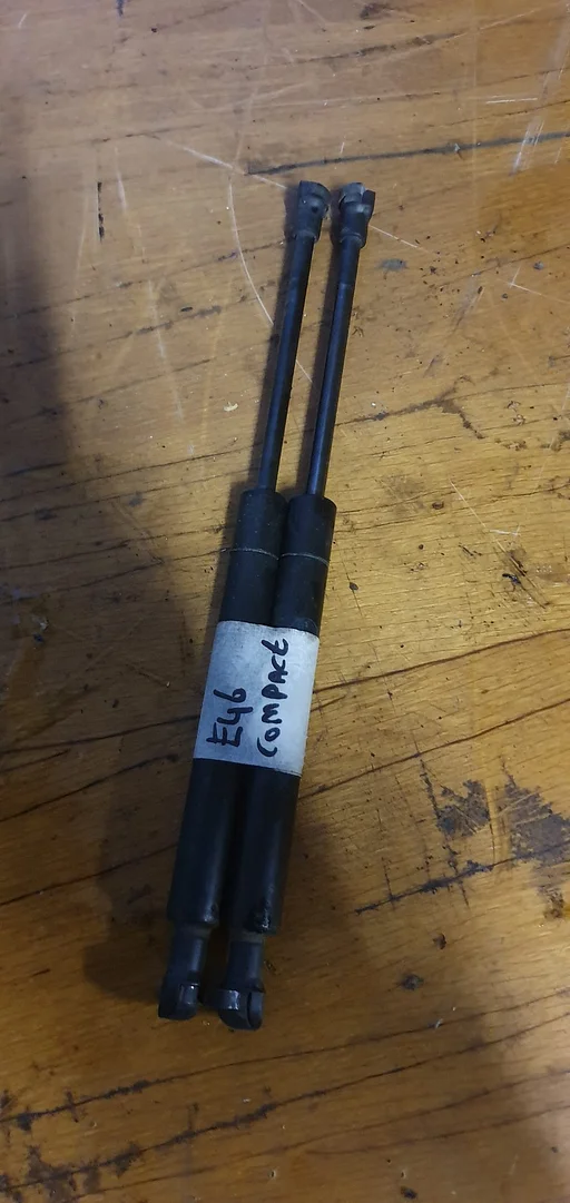 Gasveer set motorkap BMW 3-serie E46 compact