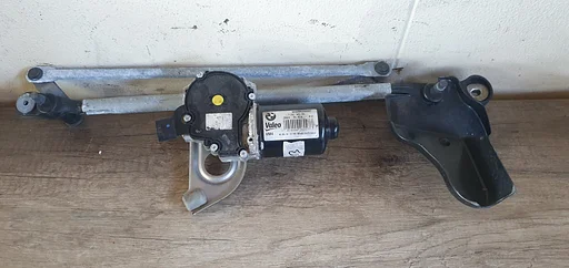 ruitenwisser motor met mechaniek voorzijde BMW 3-serie F30/F31