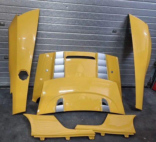 AUDI R8 SPYDER KOFFERKLEP ZIJPANEEL ACHTERSCHERM ORIGINEEL