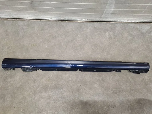 MERCEDES W205 C-KLASSE SIDESKIRT DORPELLIJST RECHTS ORIGINEEL
