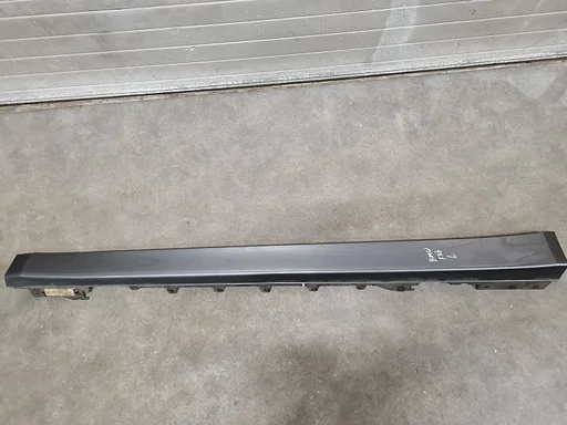 BMW F36 LINKS SIDESKIRT DORPELLIJST ORIGINEEL