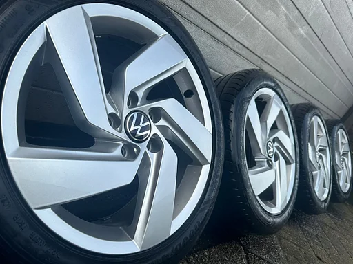 17 inc VW Golf 7 8 MK8 E-golf Touran Caddy  Seat Leon velgen
