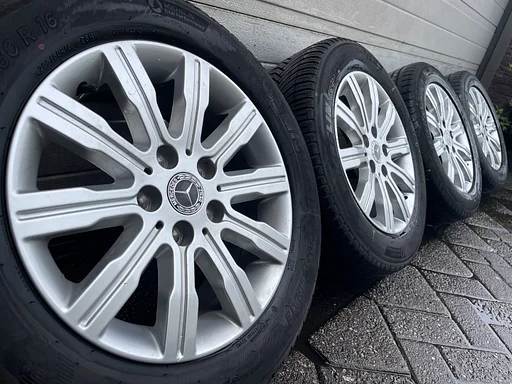 Originele set 16 inch Mercedes Citan W420 velgen zomerbanden